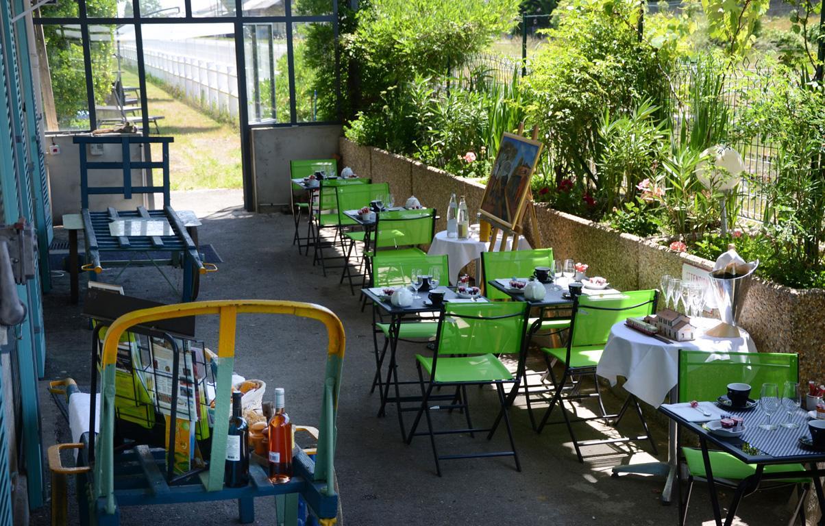 Avenue De La Gare Bed & Breakfast Riscle ภายนอก รูปภาพ