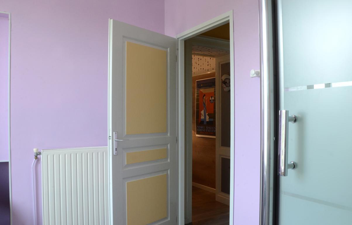 Avenue De La Gare Bed & Breakfast Riscle ภายนอก รูปภาพ